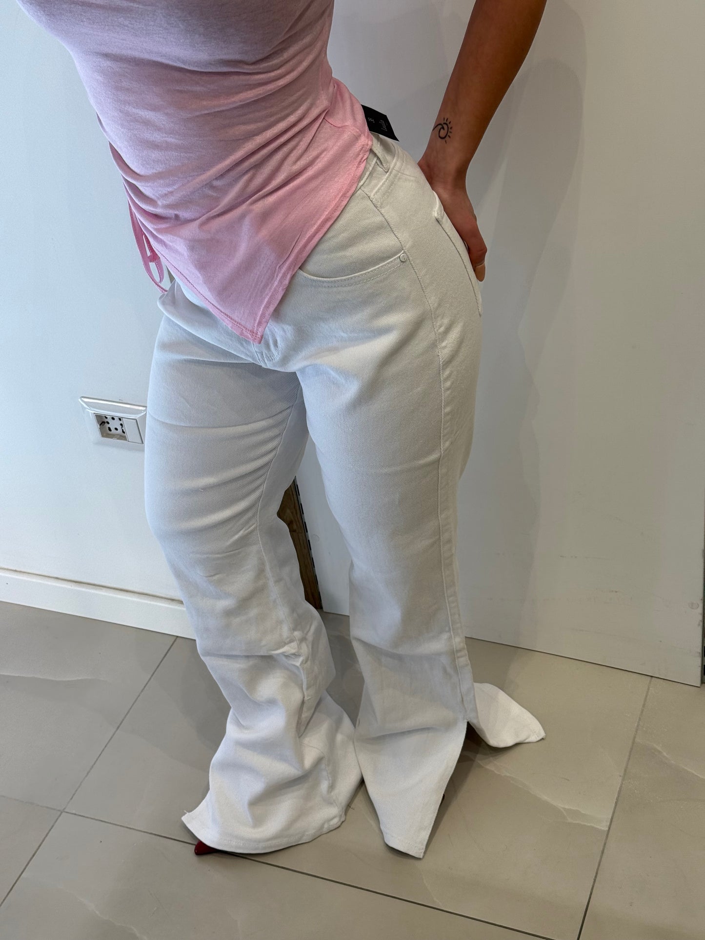 JEANS WHITE PARTY