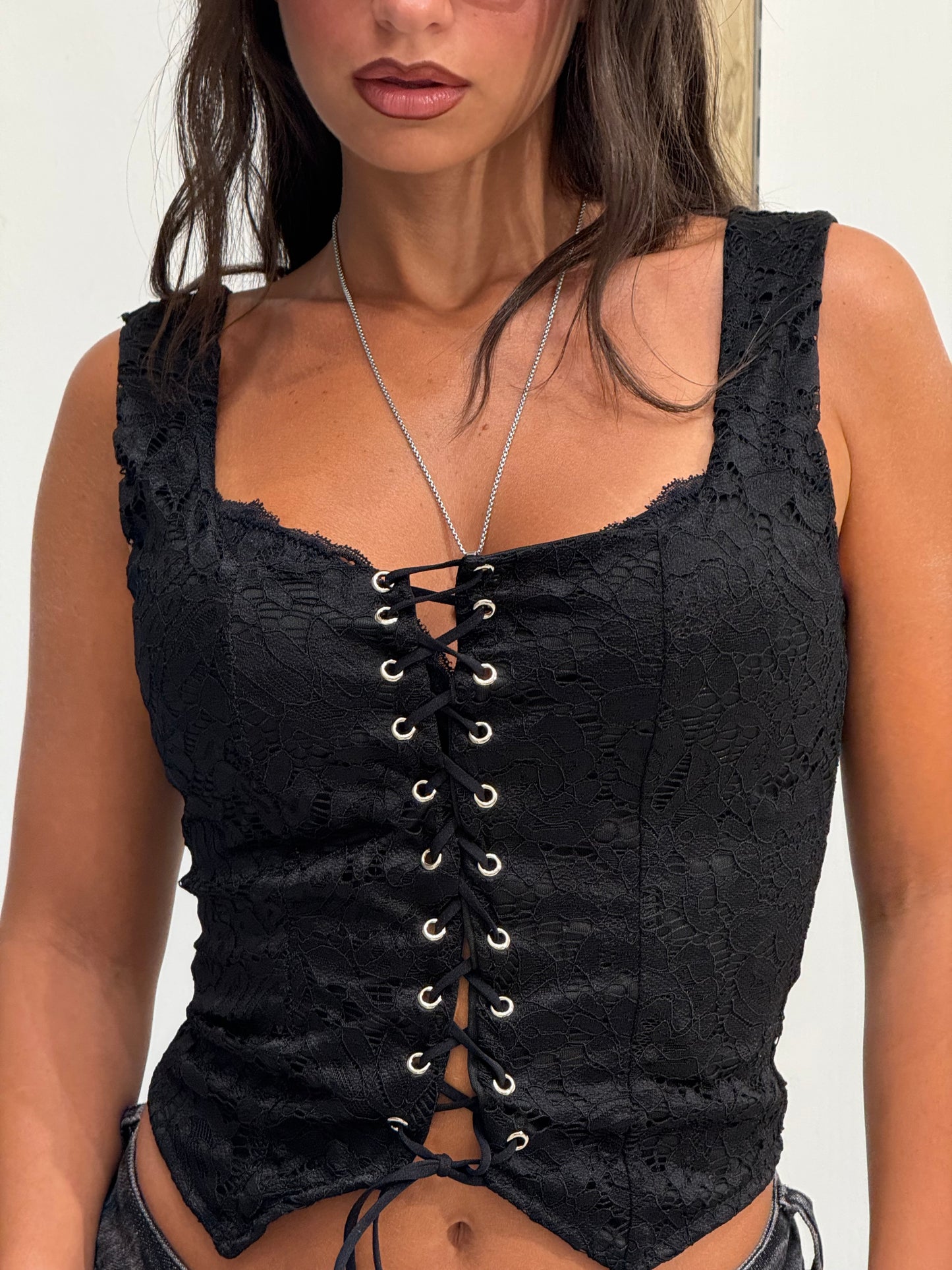 TOP IN PIZZO NERO