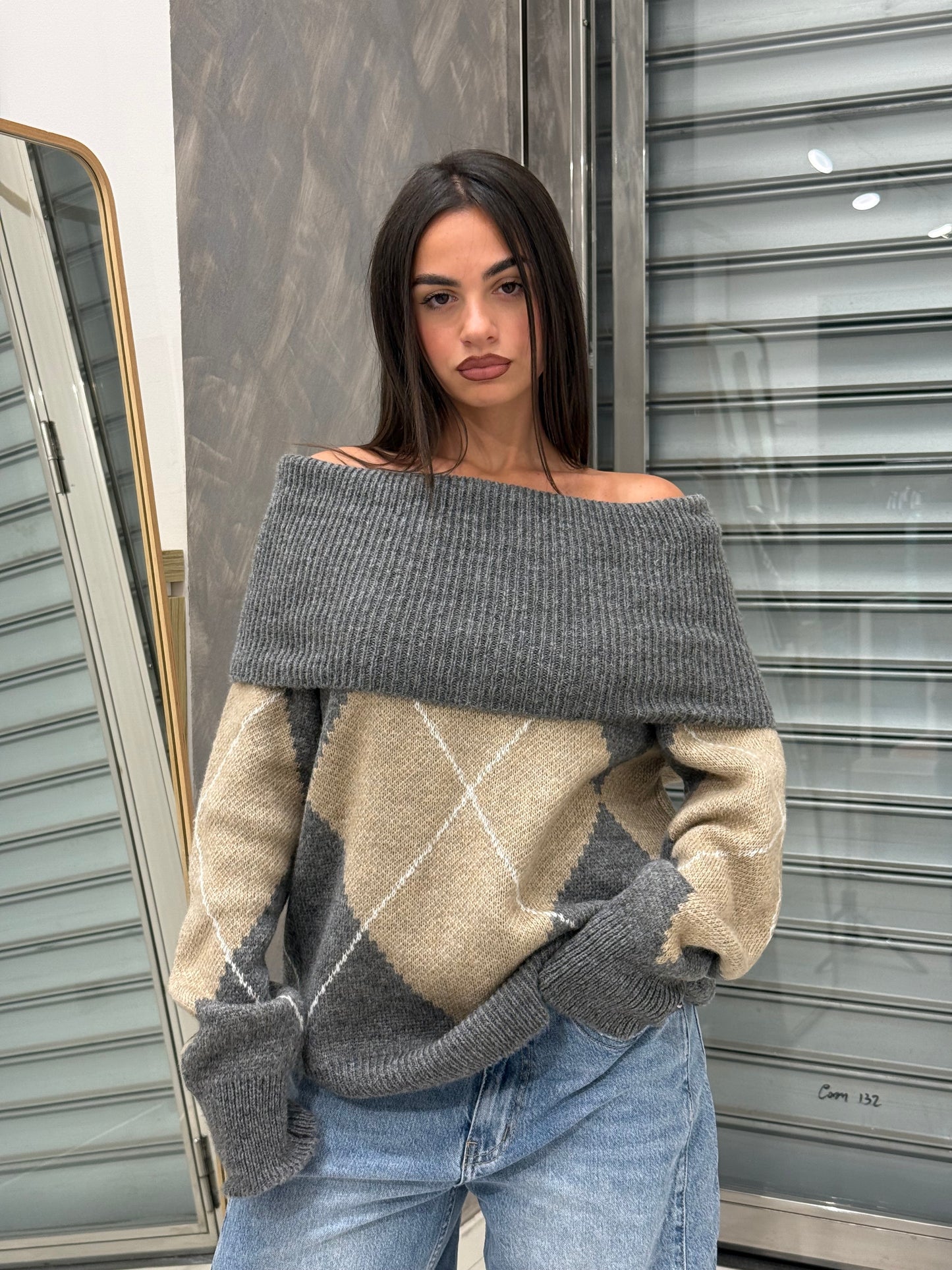 MAGLIONE SCOLLO A BARCA GRIGIO