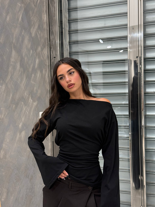 MAGLIA LACES NERA
