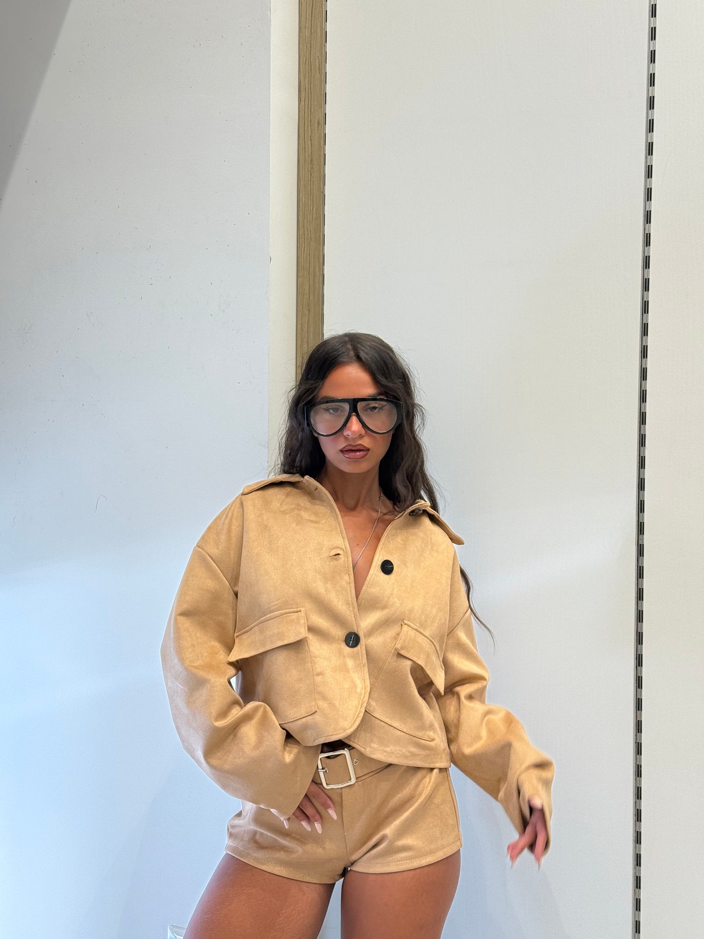 CROP JACKET IN CAMOSCIO BEIGE
