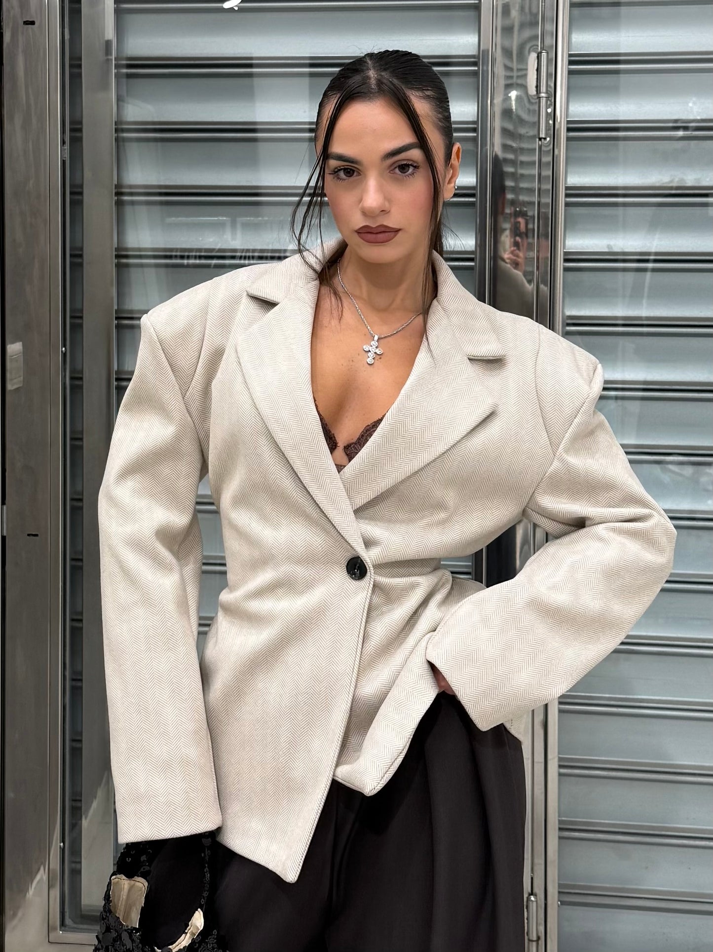 BLAZER EFFETTO BUSTINO CHIUSURA ASIMMETRICA PANNA